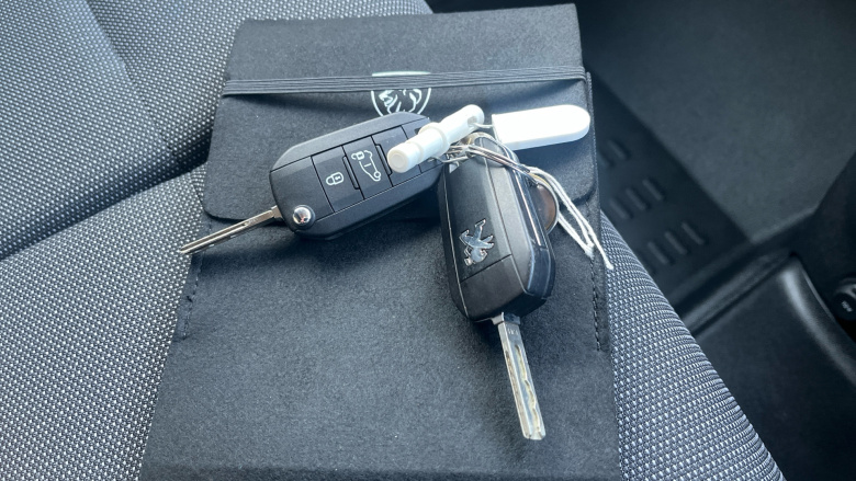 Peugeot Partner Long Diesel 950 1.5 BlueHDi 100 Professional Premium + Van